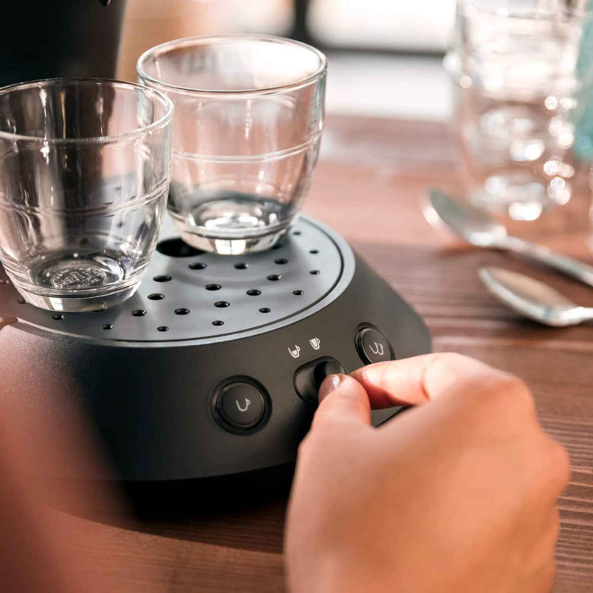 Machine à Café à Dosettes Noire – Intensité Réglable – 1 ou 2 Tasses - Bravelo
